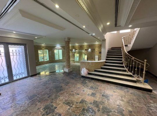 للايجار فيلا فى سلوى قvilla for rent in salwa block11